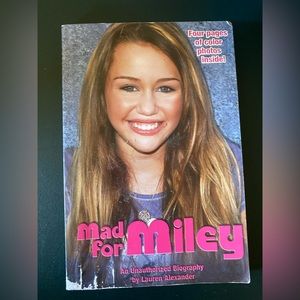 Miley Cyrus book